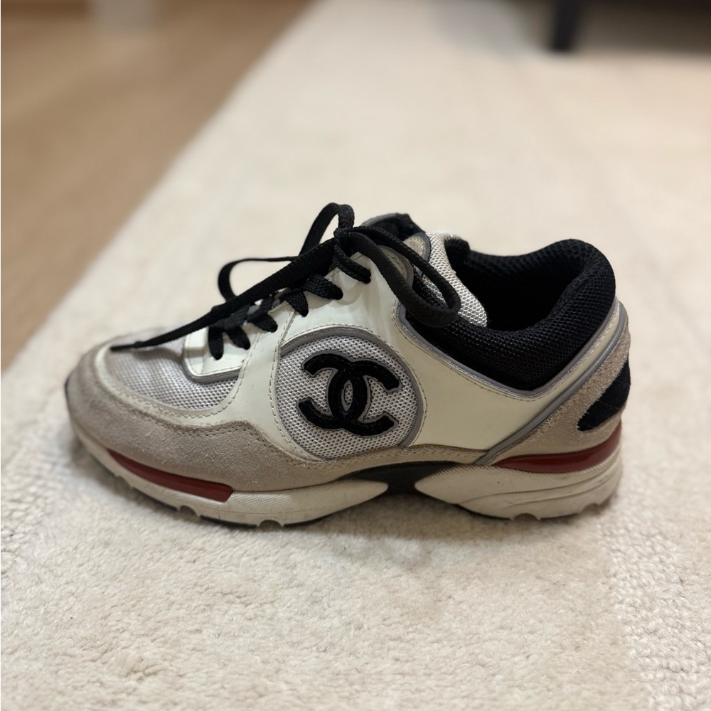 CHANEL Cream and Black Women’s Sneakers